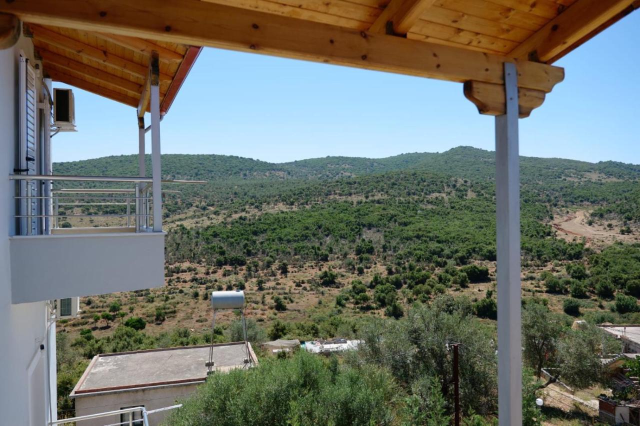Vila Ervin Second Floor Ксамил Екстериор снимка